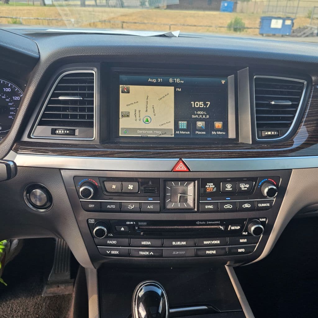Vehicle photo